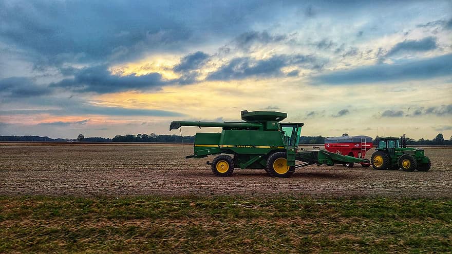 Combine Harvester, Tractor, Harvest, Food, Field, Nature, Agriculture, Landscape, Sky, farm, rural scene