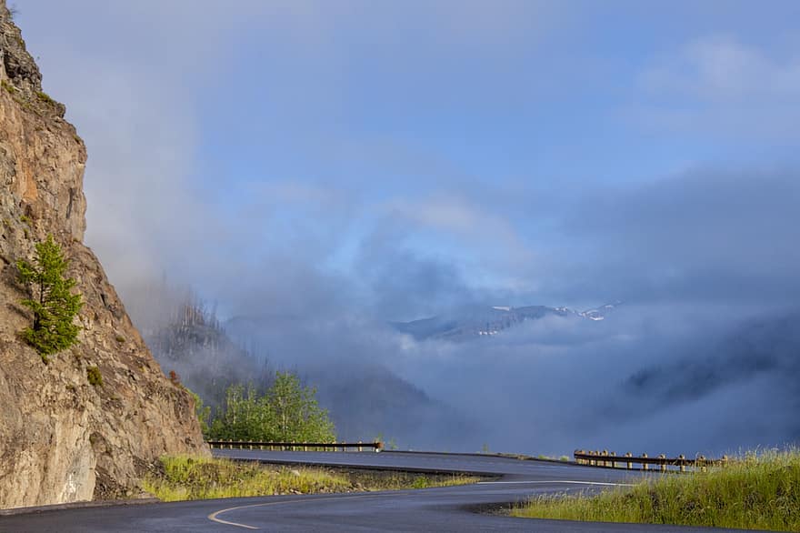 HD wallpaper, natura tapet, drum, ceaţă, munţi, nori, șosea, conduce, traseu, cale, trotuar