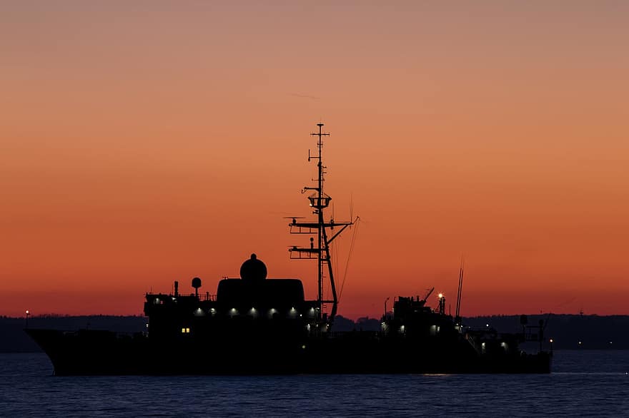 schip, kustwacht, zonsopkomst, Oostzee, zee, water, oorlogsschip, Oekraïne, dageraad, zonsondergang, nautisch schip