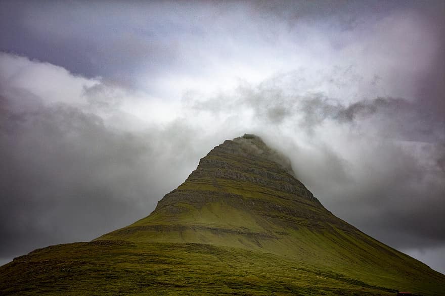 Islanti, kirkjufell, maisema, vuori, luonto, nähtävyydet, matkailu