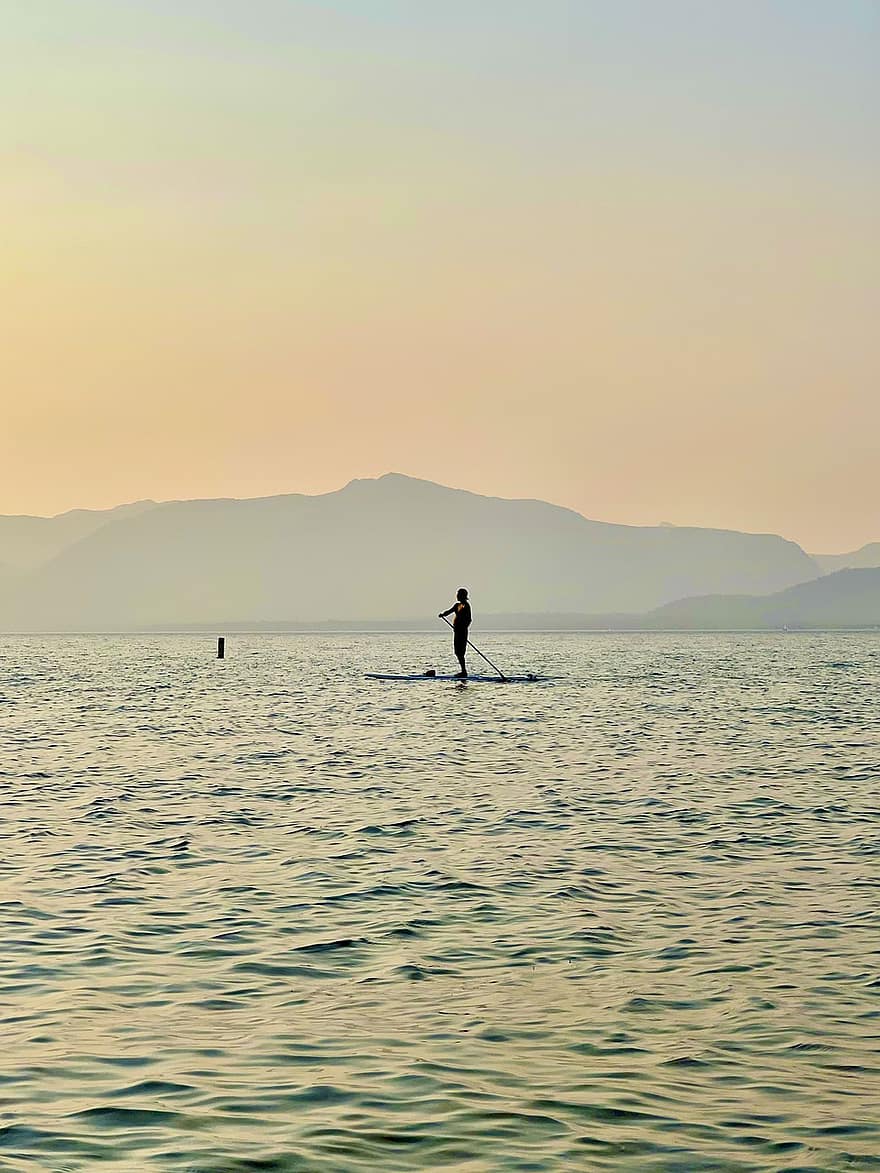 mer, paddleboard, le coucher du soleil, océan, crépuscule