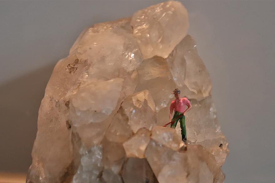 estrazione, minatore, miniatura, cristallo, Cristallo minerario, minerale, cristallo trasparente, uomini, roccia, sport estremi, ghiaccio