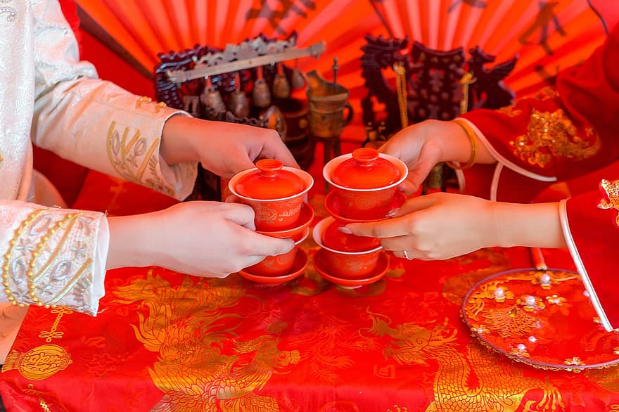 arbatos puodelis, arbata, kinų vestuvės, atžvilgiu
