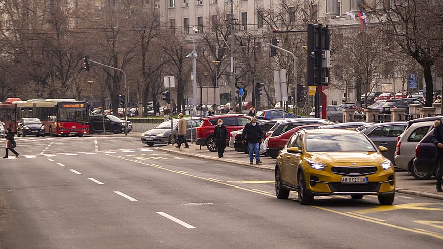 δρόμος, πόλη, αυτοκίνητα, ΚΙΝΗΣΗ στους ΔΡΟΜΟΥΣ, αστικός, σε εξωτερικό χώρο, Ανθρωποι, πεζούς, Βελιγράδιο, Σερβία, αυτοκίνητο