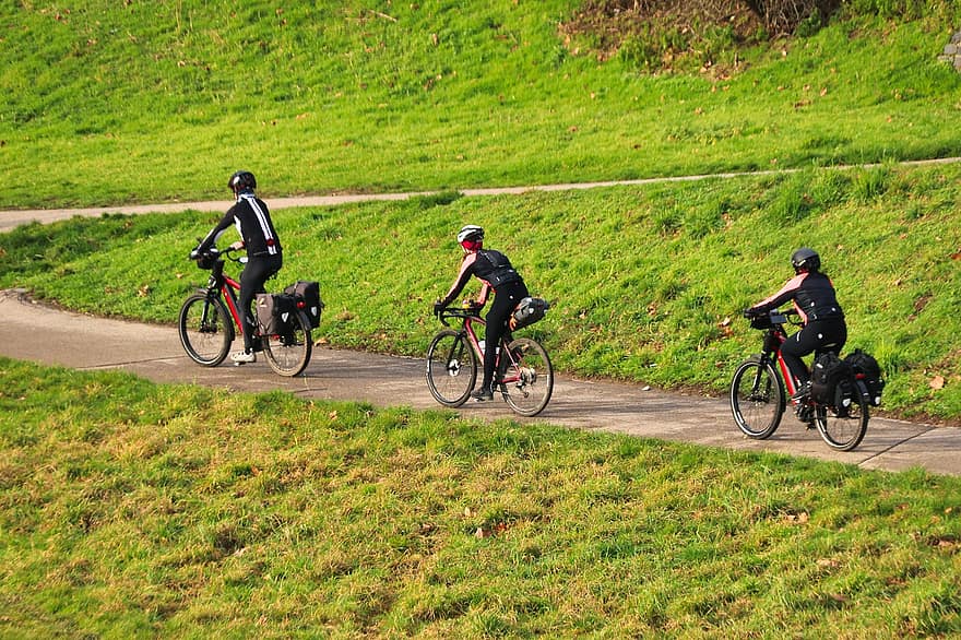 bicicletes, recorregut amb bicicleta, mòbil, ecològicament, casc, casc de bicicleta, equipatge, viatjar