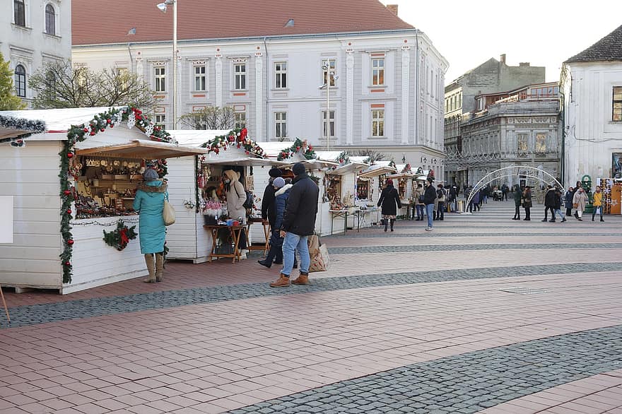 Temesvár, Karácsony, december, karácsonyi vásár, piac, emberek