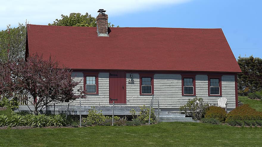 casa, edifici, casa de camp, Estil Cape Cod, arquitectura, exterior de l'edifici, sostre, herba, fusta, cristianisme, escena rural
