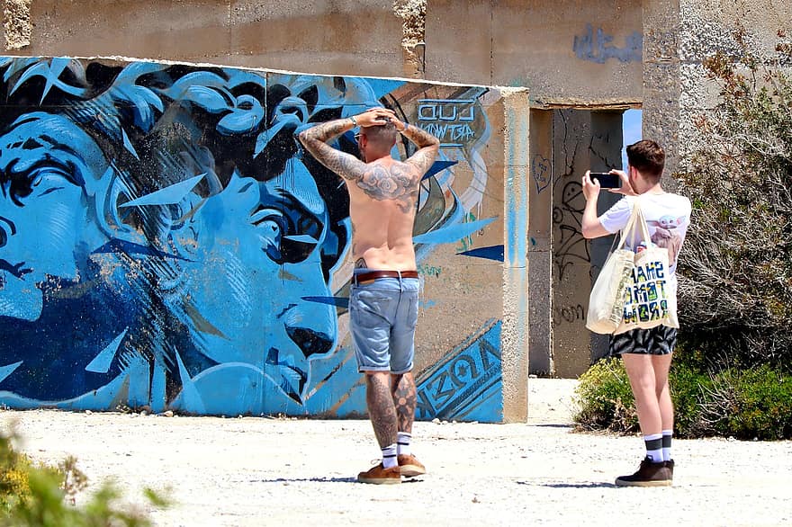 graffiti, arte di strada, tatuaggio, fotografo, luogo perduto, Naxos, uomini, sport, adulto, creatività, donne