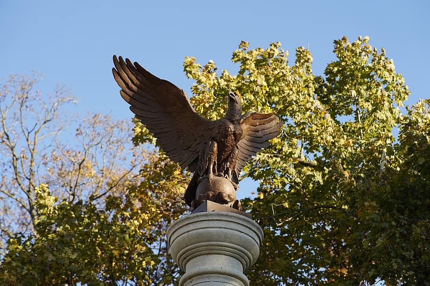 eagle statue, Alton, minnesmerke, statue