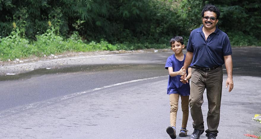 baba ve oğul, yürüme, yol, aile, çocuk, ebeveynlik, kırsal bölge