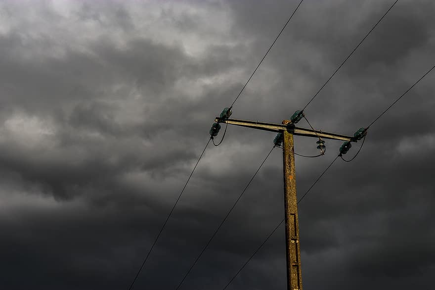 pilão de eletricidade, poste de energia, nuvens de tempestade, tempestade, nuvem, céu, indústria, indústria de construção, equipamento, corda, aço