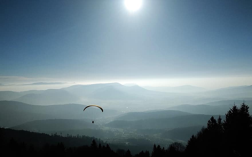 paragliding, góry, mgła, słońce, światło słoneczne, zamglenie, odlecieć, spadochron, paralotnia, latający, lot