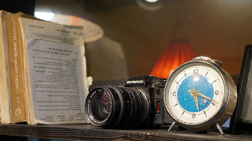 Camera, Lens, Antique, Bookshelf, Table, Clock, Alarma Clock, Old, Vintage, Book, Pages