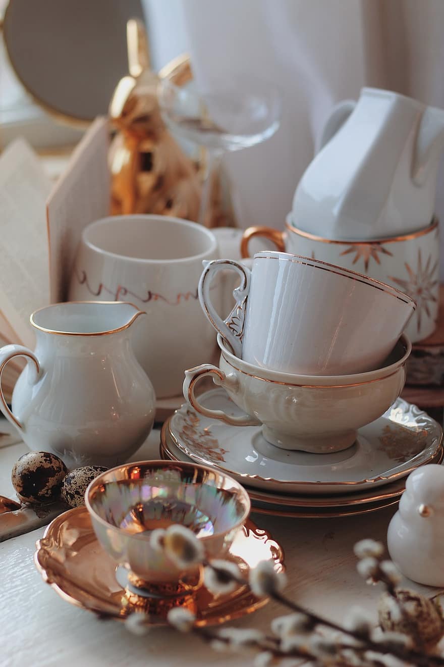 чаши за кафе, teaware, чаени чаши, маса, кафе, питие, глинени съдове, чаша за кафе, едър план, чинийка, домашна стая