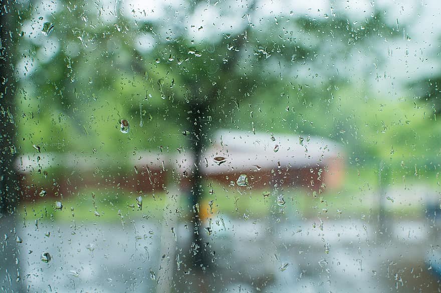 Regen, Tropfen, Tropfen am Fenster, verwischen, Bokeh, Hof, Wetter, Fenster, bedeckt, Wolken, Stumpf