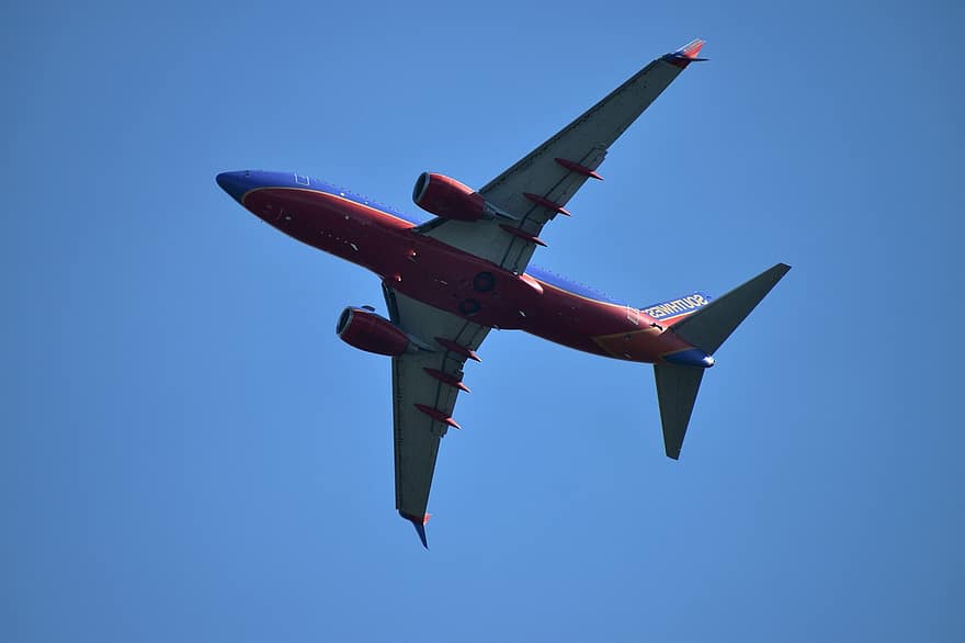 Airplane, Underbelly, Southwest, Airliner, 737 Boeing, Aircraft, Sky, Commercial, Arrival, Departure, Vacation