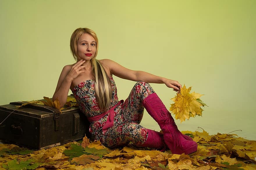 the fall, fashion, woman, women, autumn, caucasian ethnicity, beauty, one person, leaf, yellow, adult