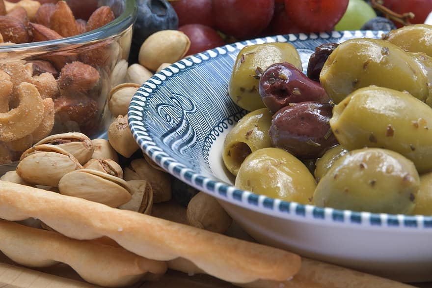 vindruvor, bread, oliver, nötter, mat, mellanmål, bröd, välsmakande, utsökt, närbild
