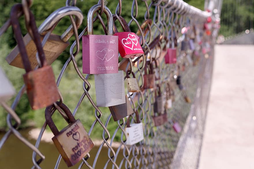 любовни ключалки, любовни катинари, мост, парапет на мост, Weser, Минден, катинар, ключалка, обичам, ограда, метал