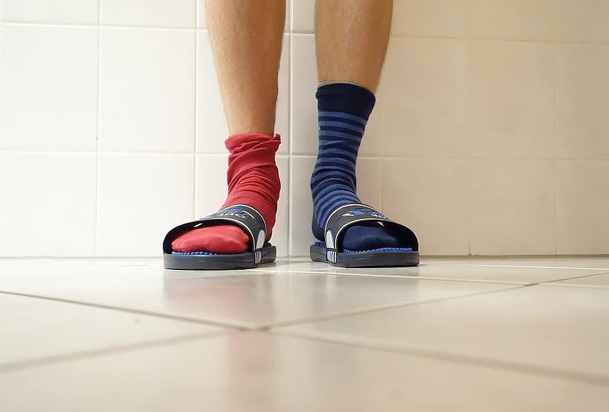 чорапи, сандали, чехли за баня, крака, мода