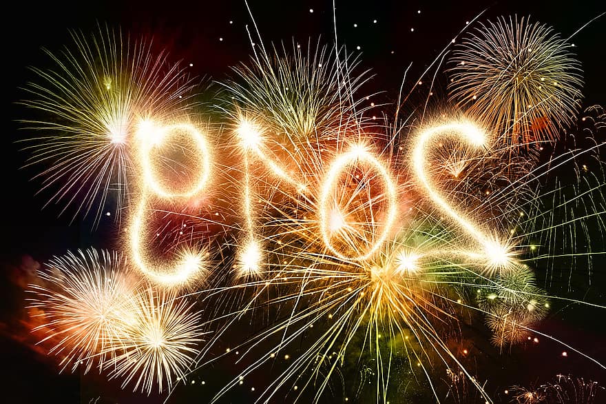 focs artificials, coet, dia d'Any Nou, cap d'any, sylvester, canvi d’any, Vigília, mitjanit, pirotècnia, brillant, art de focs artificials
