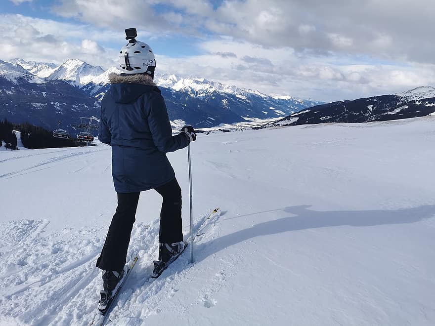 esquiador, recreació, hivern, temporada, neu, naturalesa, vacances, viatge, oci, a l'aire lliure, muntanyes