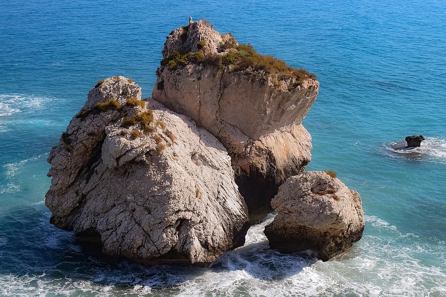 岩、石、海、キプロス、アフロディーテの岩、島、風景、自然、ペトラトウロミオ、旅行、観光