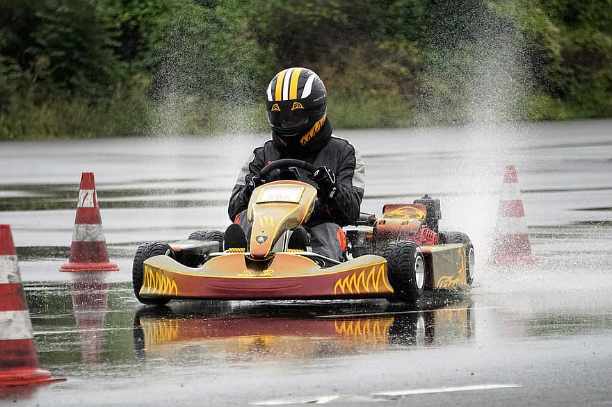 xe kart, cuộc đua, đường, go-kart, Trình điều khiển Kart, ướt, bắn tung tóe, Cuộc thi Kart, phương tiện, kart, đua xe thể thao