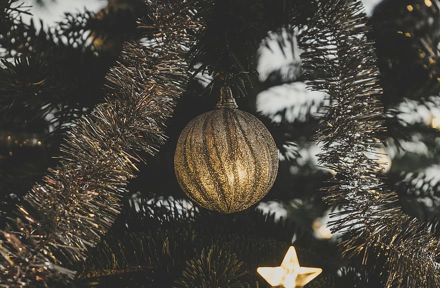 क्रिसमस, क्रिसमस वृक्ष, क्रिसमस बॉल, फूलों का हार, क्रिसमस बाउल, क्रिसमस के गहने, क्रिस्मस सजावट, क्रिसमस की सजावट, गहने, छोटी बात, सजावट