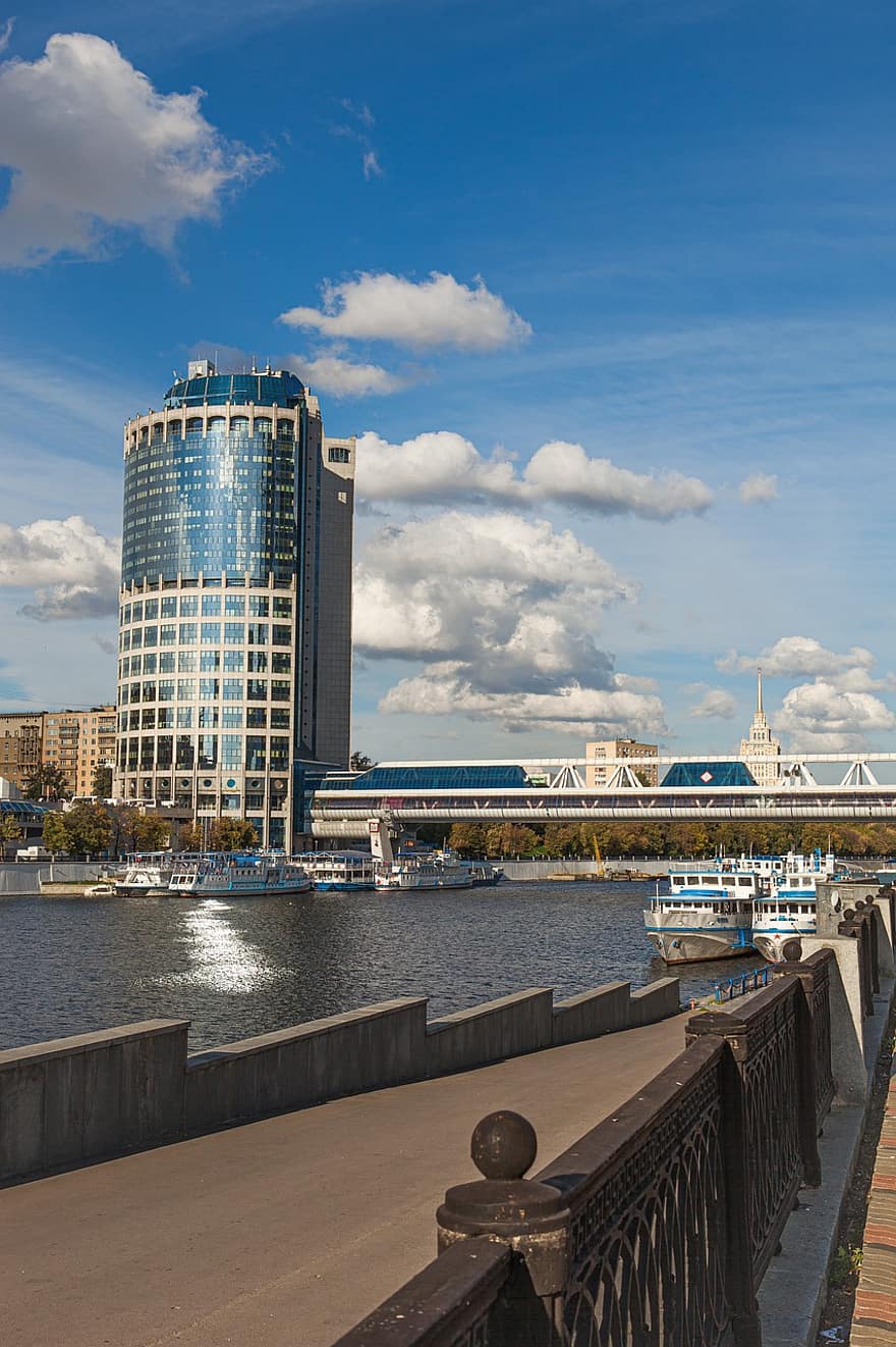 река, градски, бизнес, Москва, архитектура, градски пейзаж, вода, небостъргач, плавателен съд, известното място, външна сграда