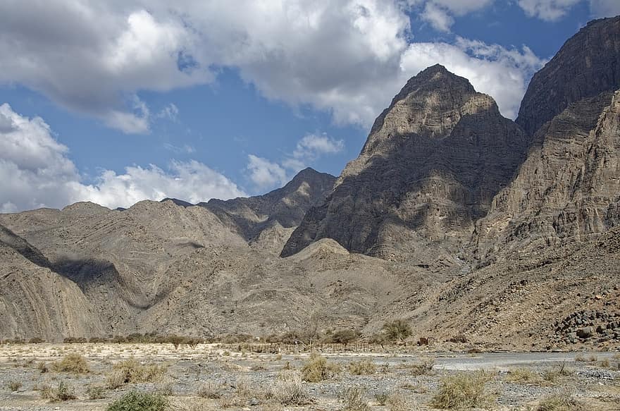 Oman, Musandam, Habinsel, exclave, maisema, vuoret, luonto, taivas, pilviä, laakso, wadi