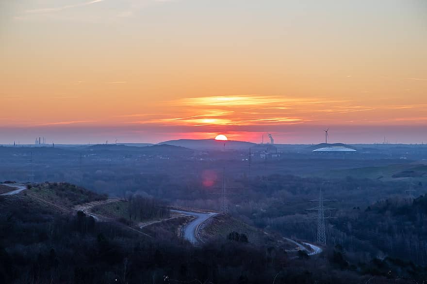 le coucher du soleil, Montagne, campagne, paysage, Recklinghausen, région de la ruhr, Allemagne, coucher