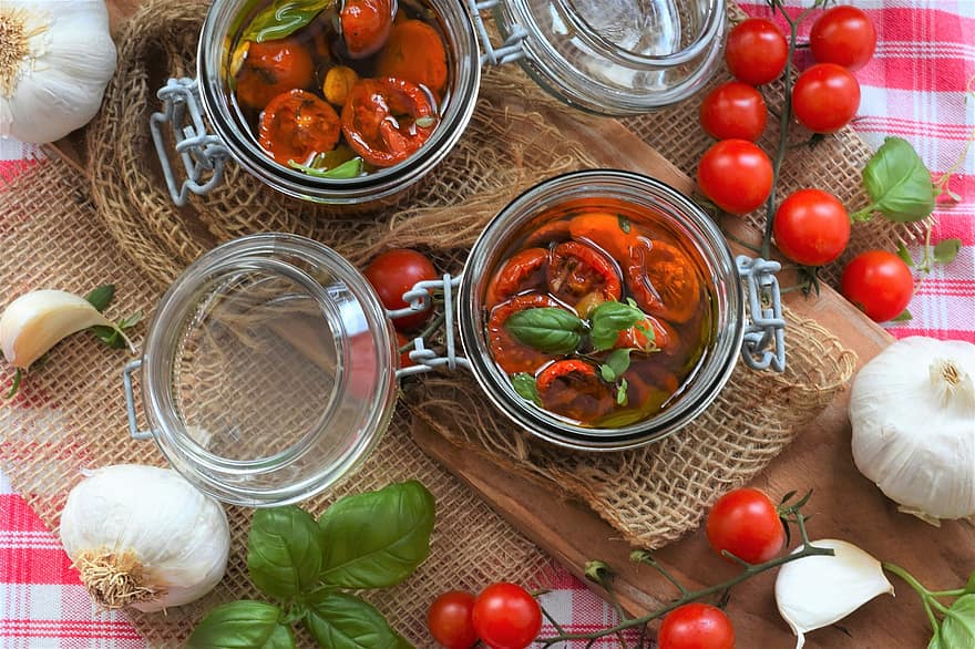 tomaatit, öljy, yrttejä, kokki, kuiva, uuni, oliiviöljy, terve, grilli, purkittaminen, kestävä