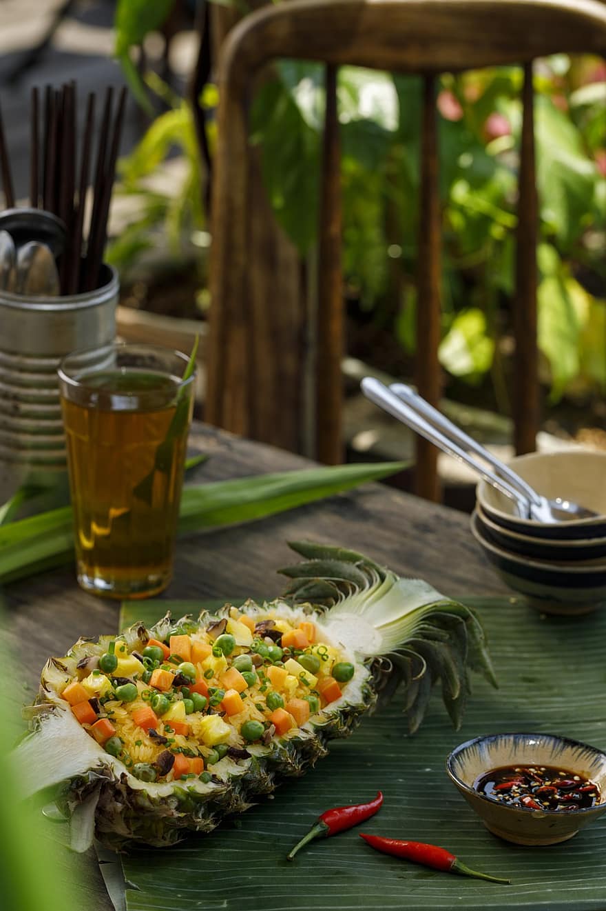 Arroz de abacaxi, comida tailandesa, cozinha tailandesa, arroz frito