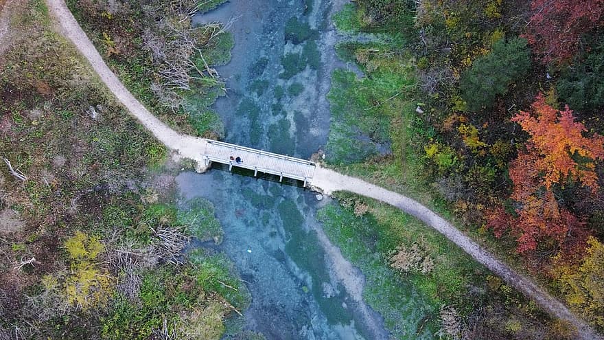 río, corriente, bosque, paisaje, fotografía de drones, naturaleza, vista panorámica, vista aérea, agua, montaña, árbol