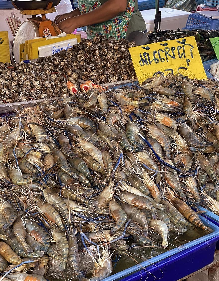 marché de fruits de mer, crevettes, homards