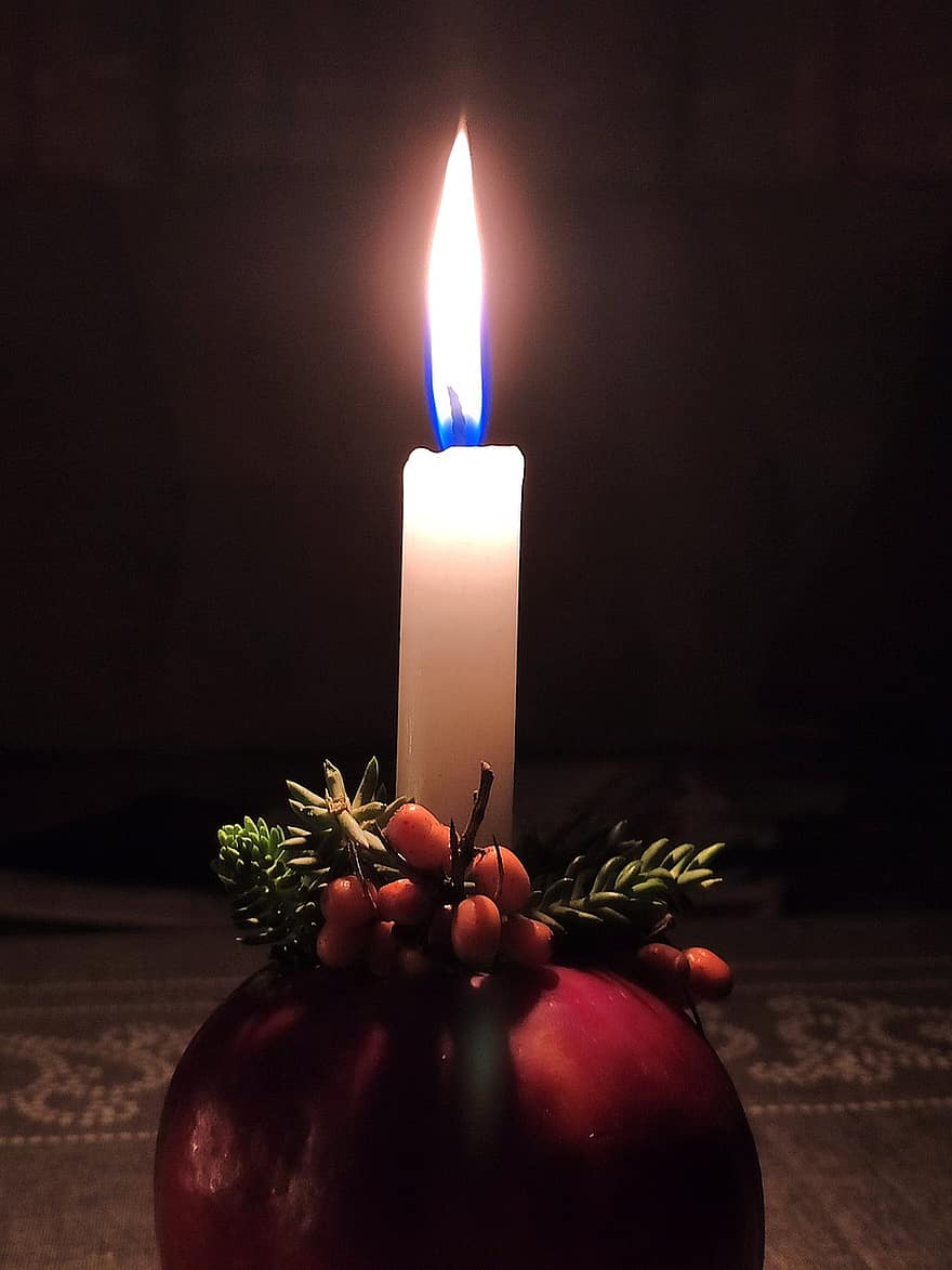 świeca, światło ze świeczki, Boże Narodzenie, Adwent, wakacje, światło, tradycja, płomień, ogień, zjawisko naturalne, uroczystość