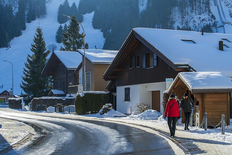 dorp, weg, winter, sneeuw, mensen, huizen, wandelen, berg-, stad-, gebouw, architectuur
