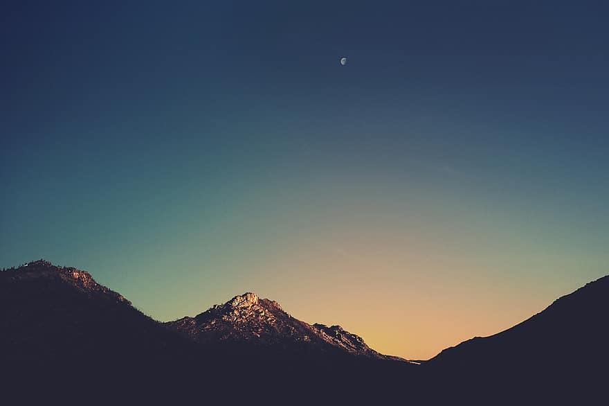 panorama, montanhas, crepúsculo, céu noturno, cadeia de montanhas, cimeira, pico, lua, campo, cenário, cênico
