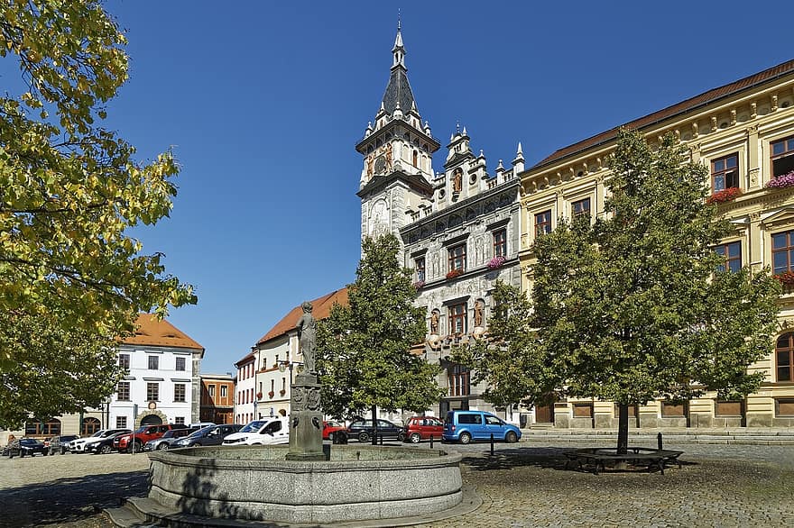 Tsjekkisk Republikk, Prachatice, bohemia, sørbohemia, by, historiske sentrum, historisk, bygning, rådhus, fasader, fontene