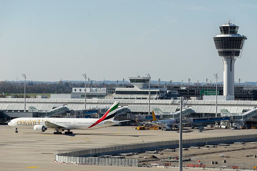 samolot, Lotnisko, lotnictwo, emiraty, linia lotnicza, samolot pasażerski, ruch lotniczy, Budynki, wyjazd, podróżować, transport