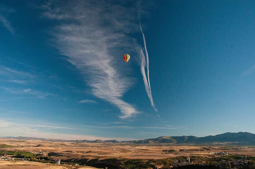 Сеговия, балон с горещ въздух, пейзаж, Испания, град, балон, поле, планини, околност, природа, небе