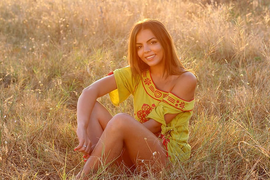 Girl, Grass, Sunset, Light, Nature, In The Evening, Bfe, Brown Eyes