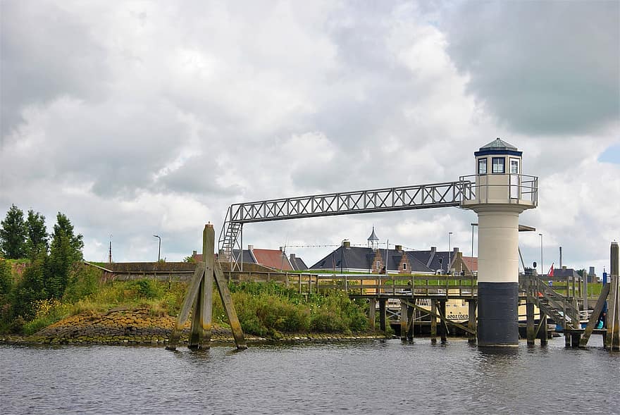 Oostmahorn, fyrtårn, sø, bro, tårn, landsby, Dukdalf, Lauwersmeer, Friesland