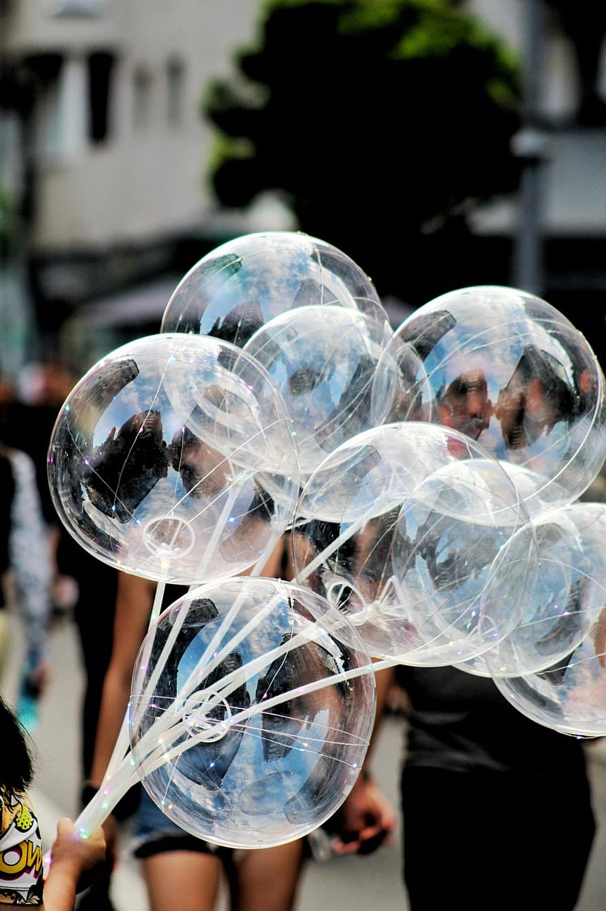 Очистить воздушные шары, надувные шарики, парк, отражение, декоративный