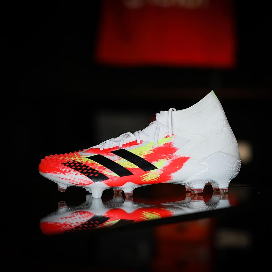 adidas, ποδοσφαιρικά παπούτσια, ποδόσφαιρο