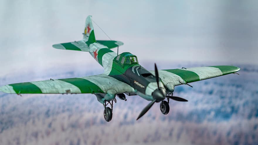 самолет, Ил-2, Щурмовик, моделиране, миниатюрен, Revell, пластмаса, ръчна изработка, хоби, исторически, съветски