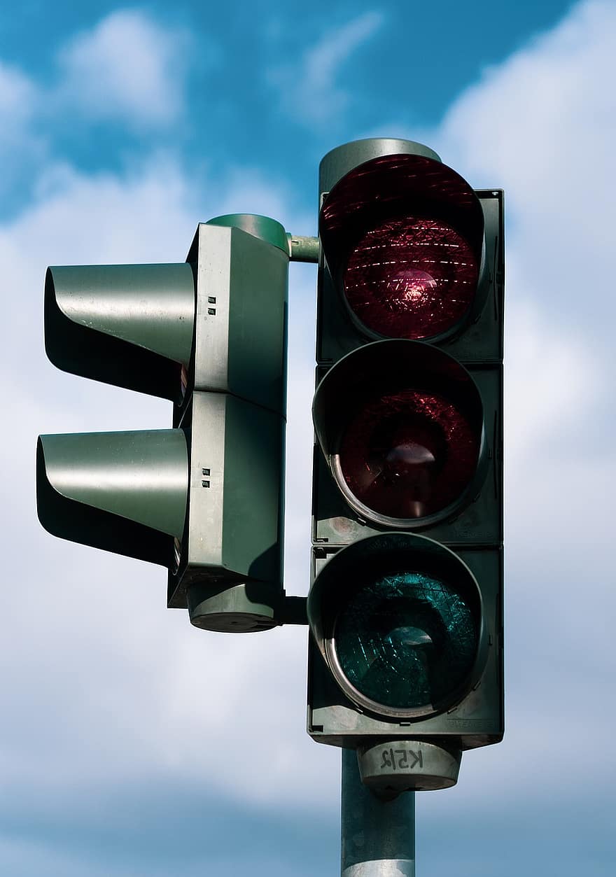 sygnalizacja świetlna, sygnały drogowe, sygnał drogowy, ruch drogowy, stop, zielony kolor, sprzęt oświetleniowy, zbliżenie, semafor, niebieski, transport
