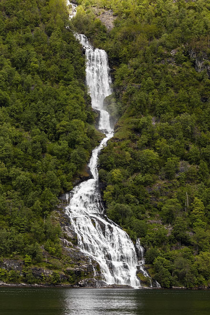 滝、ノルウェー、フィヨルド、自然、風景、木、カスケード、水、森林、山、流れる