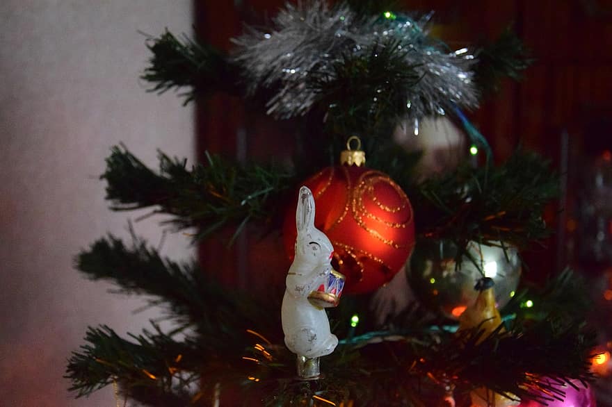nowy Rok, Boże Narodzenie, Boże Narodzenie zabawka, królik, drzewko świąteczne, czerwony